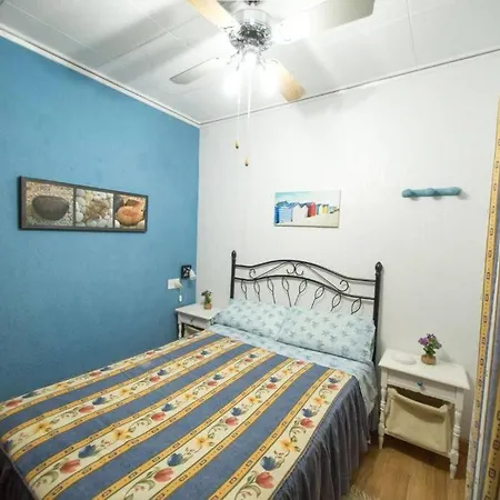 Vakantiehuis Casa Con Grande Terraza Cerca De La Playa Torrevieja